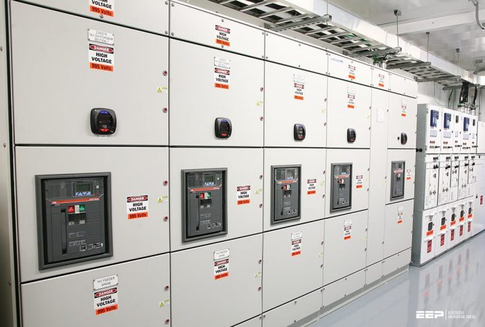 AC and DC facilities in electrical station services of major power plant types